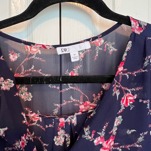 Top - Picture 2 of 2